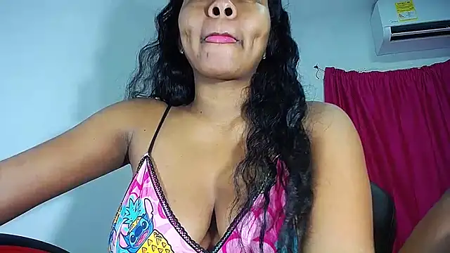 Sashabreck online show from 10.31.25