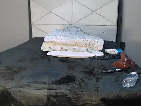 Snapshot of judy_the_booty chatting on 02.25.25 judy the booty online show from 02.25.25