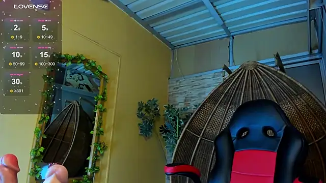 Snapshot of BarbaraKnox_ chatting on 01.25.25 BarbaraKnox online show from 01.25.25
