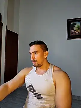 Snapshot of jhay-crux chatting on 12.21.24 jhay-crux online show from 12.21.24