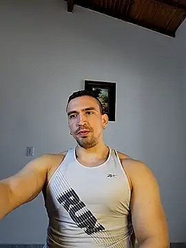 Snapshot of jhay-crux chatting on 02.21.25 jhay-crux online show from 02.21.25