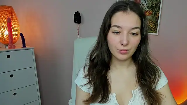 Snapshot of Meagn_Extasy chatting on 09.24.25 Meagn Extasy online show from 09.24.25