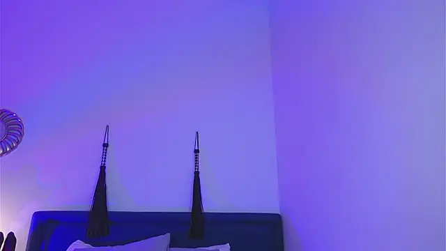 Snapshot of SindelDark chatting on 02.11.25 SindelDark online show from 02.11.25