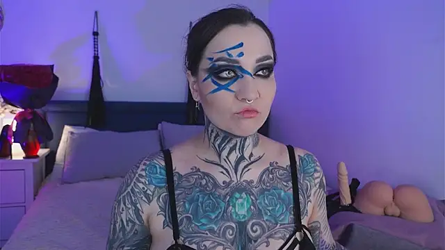 Snapshot of SindelDark chatting on 03.21.25 SindelDark online show from 03.21.25