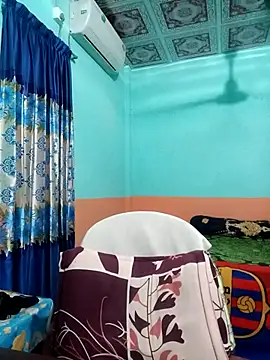 Snapshot of zakly69 chatting on 03.10.25 zakly69 online show from 03.10.25