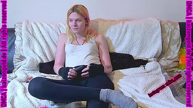 Snapshot of emma_neko chatting on 01.16.25 emma neko online show from 01.16.25