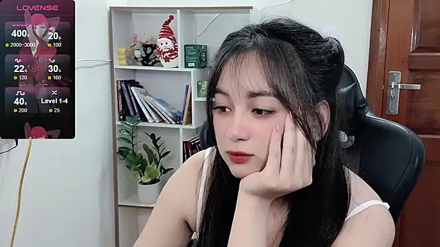 Snapshot of _Nana_20 chatting on 02.17.25 Nana 20 online show from 02.17.25