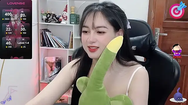 Snapshot of _Nana_20 chatting on 02.24.25 Nana 20 online show from 02.24.25