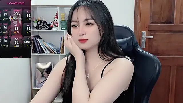 Snapshot of _Nana_20 chatting on 02.28.25 Nana 20 online show from 02.28.25