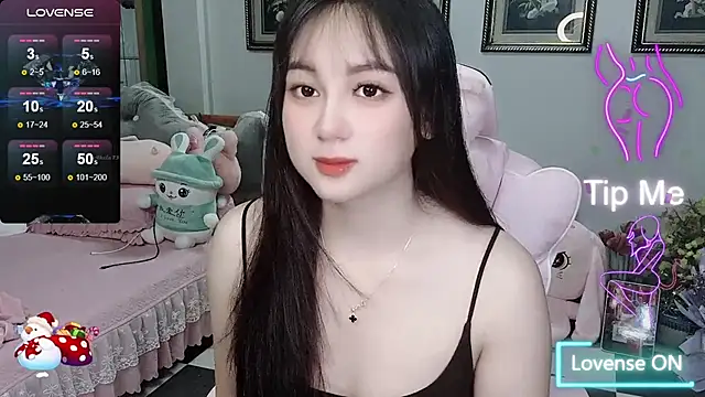 Snapshot of _Nana_20 chatting on 10.11.25 Nana 20 online show from 10.11.25