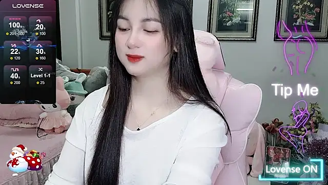 Snapshot of _Nana_20 chatting on 10.14.25 Nana 20 online show from 10.14.25