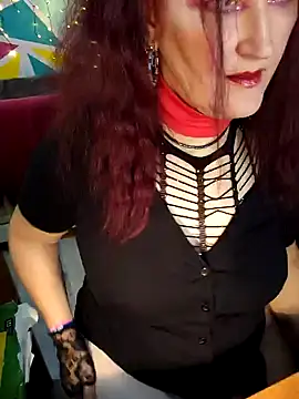 Snapshot of SabrinaXlovess chatting on 12.14.24 SabrinaXlovess online show from 12.14.24