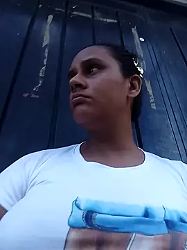 Andreita 95 online show from 10.28.25