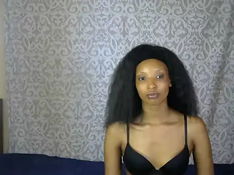 Snapshot of StarBarbiee chatting on 11.28.25 StarBarbiee online show from 11.28.25