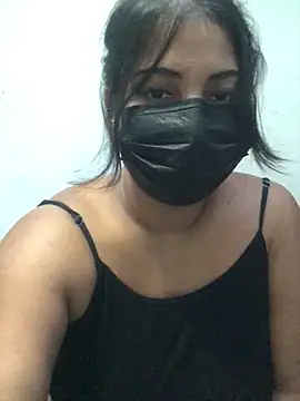 NOORA-GIRL online show from 01.26.25