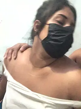 NOORA-GIRL online show from 02.04.25