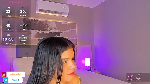 Snapshot of _PARISI_ chatting on 02.10.25 PARISI online show from 02.10.25