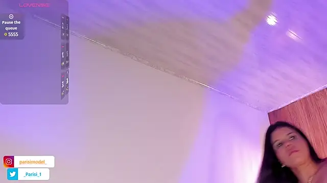 Snapshot of _PARISI_ chatting on 03.18.25 PARISI online show from 03.18.25