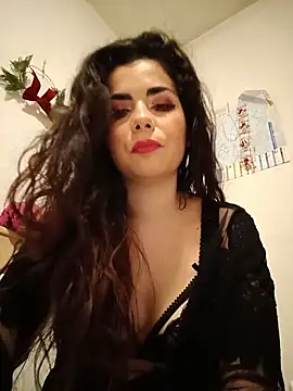 Snapshot of Saturnia_Yvonne chatting on 02.05.25 Saturnia Yvonne online show from 02.05.25