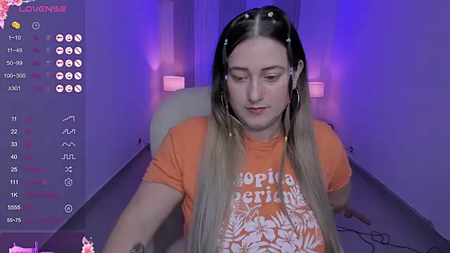 Snapshot of lenah_smith chatting on 01.15.25 lenah smith online show from 01.15.25