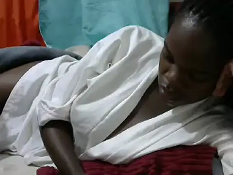 Snapshot of Creamy_dolly chatting on 01.16.25 Creamy dolly online show from 01.16.25