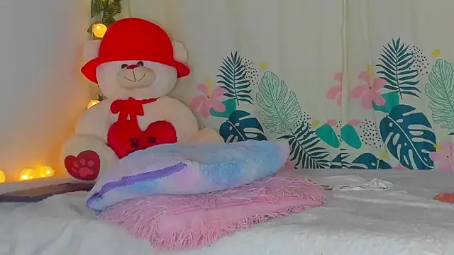 Snapshot of Dear_anne chatting on 01.25.25 Dear anne online show from 01.25.25