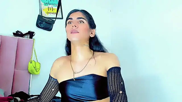 Snapshot of hannabigdirty chatting on 12.15.24 hannabigdirty online show from 12.15.24