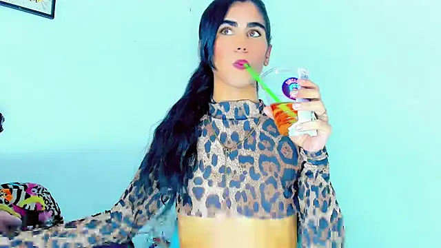 Snapshot of hannabigdirty chatting on 12.22.24 hannabigdirty online show from 12.22.24