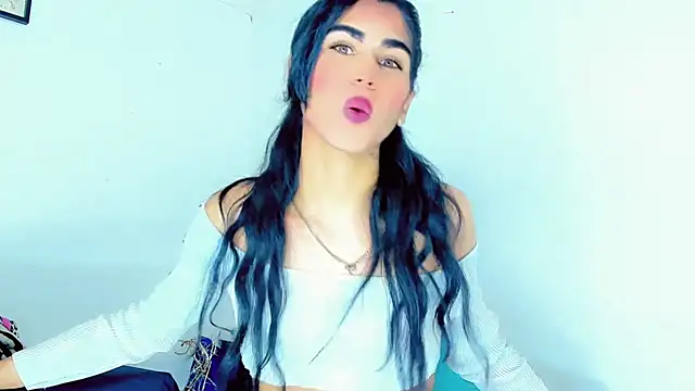 Snapshot of hannabigdirty chatting on 12.24.24 hannabigdirty online show from 12.24.24