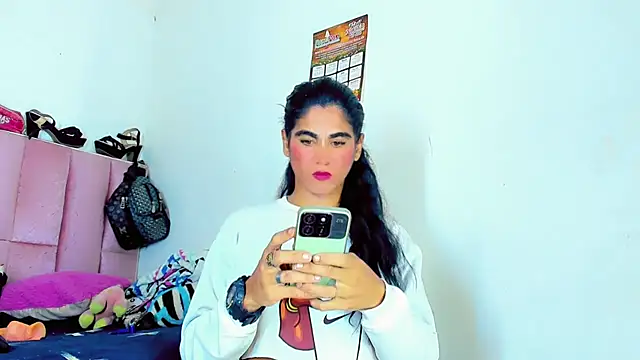 Snapshot of hannabigdirty chatting on 02.19.25 hannabigdirty online show from 02.19.25