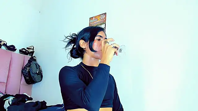 Snapshot of hannabigdirty chatting on 02.23.25 hannabigdirty online show from 02.23.25