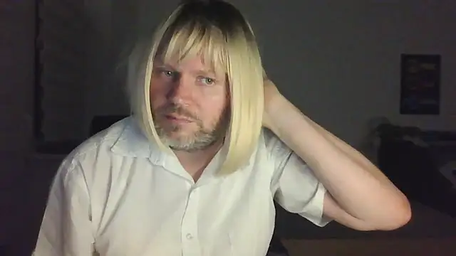 Snapshot of ShyBoy1982 chatting on 09.14.25 ShyBoy1982 online show from 09.14.25