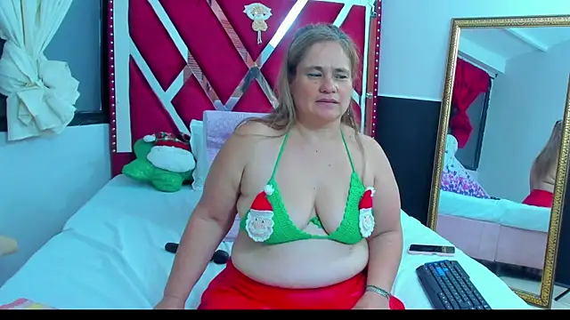 AnyelaGitanaMature online show from 12.24.24