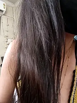 Parinaaz18 online show from 03.05.25