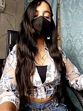 Parinaaz18 online show from 12.02.25