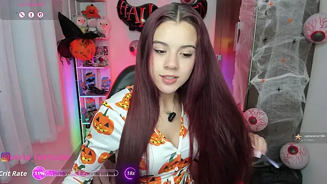 Snapshot of Layla_castilloo chatting on 10.17.25 Layla castilloo online show from 10.17.25