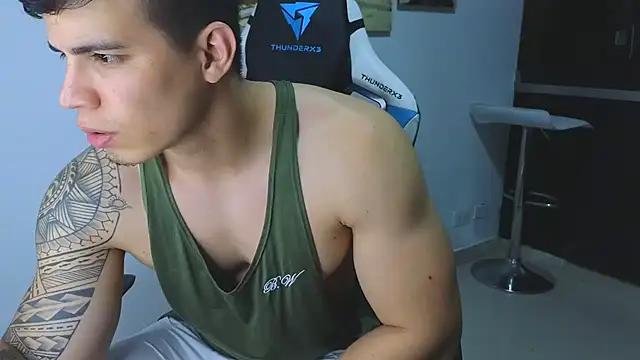 Snapshot of Ethanstill1 chatting on 02.03.25 Ethanstill1 online show from 02.03.25