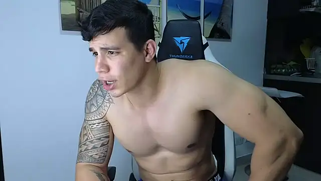 Snapshot of Ethanstill1 chatting on 02.12.25 Ethanstill1 online show from 02.12.25