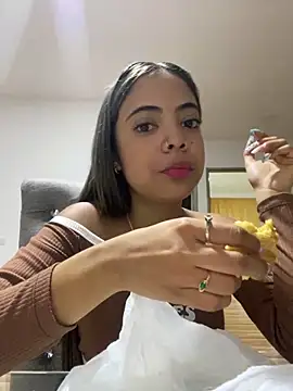 Snapshot of NAUGHTY_LITTLE_18 chatting on 02.08.25 NAUGHTY LITTLE 18 online show from 02.08.25