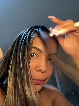 Snapshot of NAUGHTY_LITTLE_18 chatting on 03.21.25 NAUGHTY LITTLE 18 online show from 03.21.25