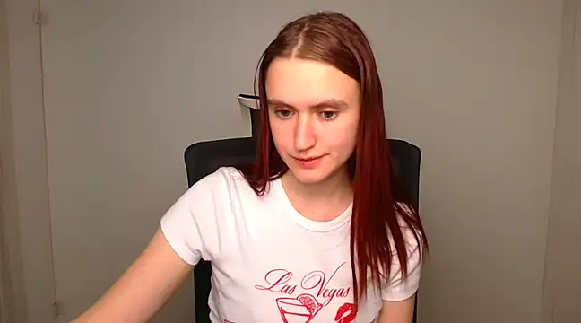 Snapshot of Gabriellagirl chatting on 12.23.24 Gabriellagirl online show from 12.23.24