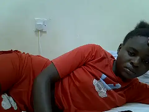 Snapshot of dirtyshowgirl chatting on 12.20.24 dirtyshowgirl online show from 12.20.24