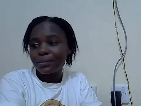 Snapshot of dirtyshowgirl chatting on 09.23.25 dirtyshowgirl online show from 09.23.25