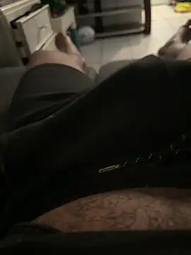 Snapshot of AFROJACK-28 chatting on 11.23.25 AFROJACK-28 online show from 11.23.25