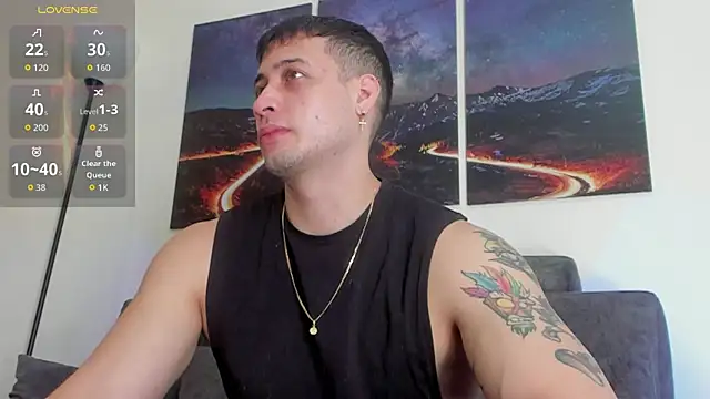 Snapshot of matt_saill chatting on 10.02.25 matt saill online show from 10.02.25
