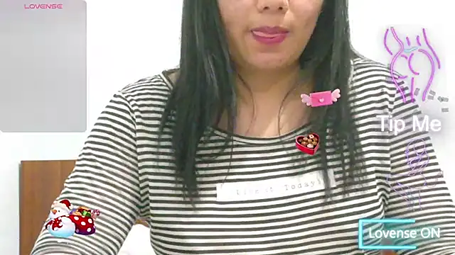 Snapshot of katymojadit chatting on 01.27.25 katymojadit online show from 01.27.25