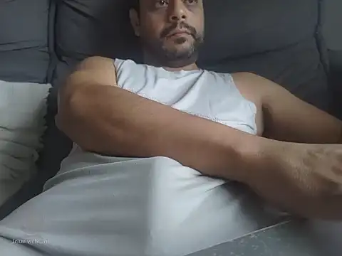 HornyBeachBoyBR online show from 09.22.25