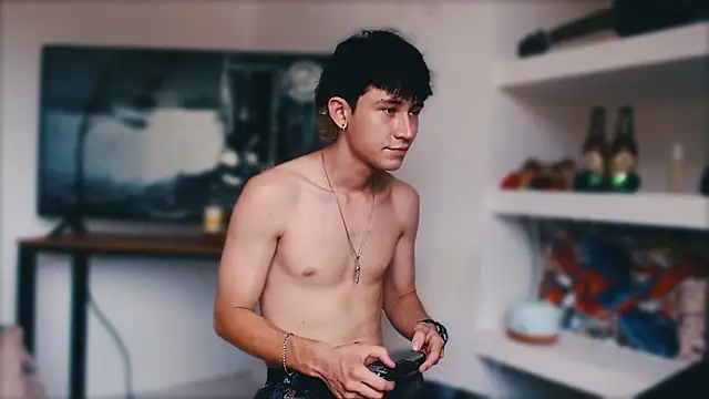 Snapshot of Catiro_21 chatting on 11.10.25 Catiro 21 online show from 11.10.25