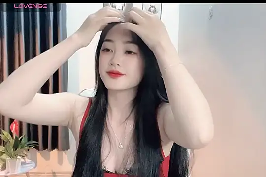 Snapshot of _Aimy_ chatting on 02.15.25 Aimy online show from 02.15.25
