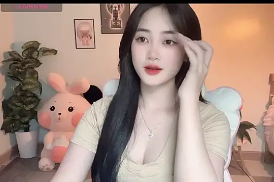 Snapshot of _Aimy_ chatting on 09.23.25 Aimy online show from 09.23.25